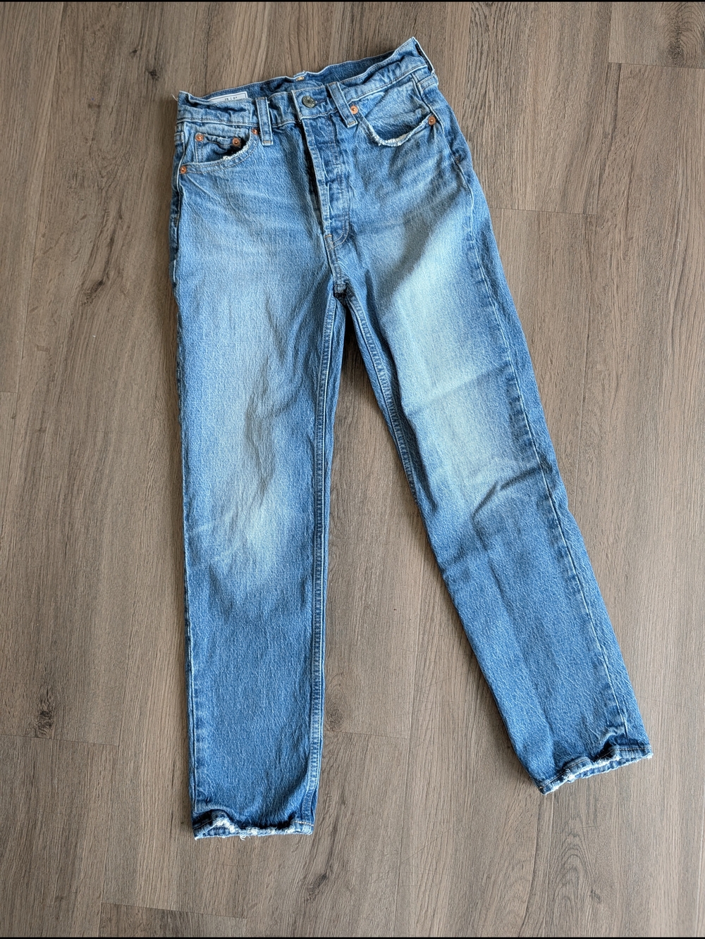 GAP Women's Medium Wash Faded Cheeky High Rise Straight-Leg Blue Jeans